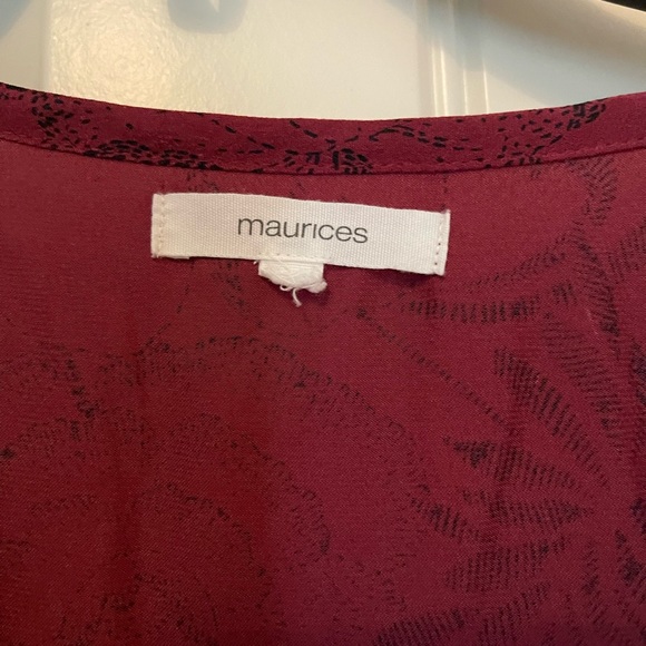 Maurice’s perfect satin blouse in floral print. - Picture 5 of 9